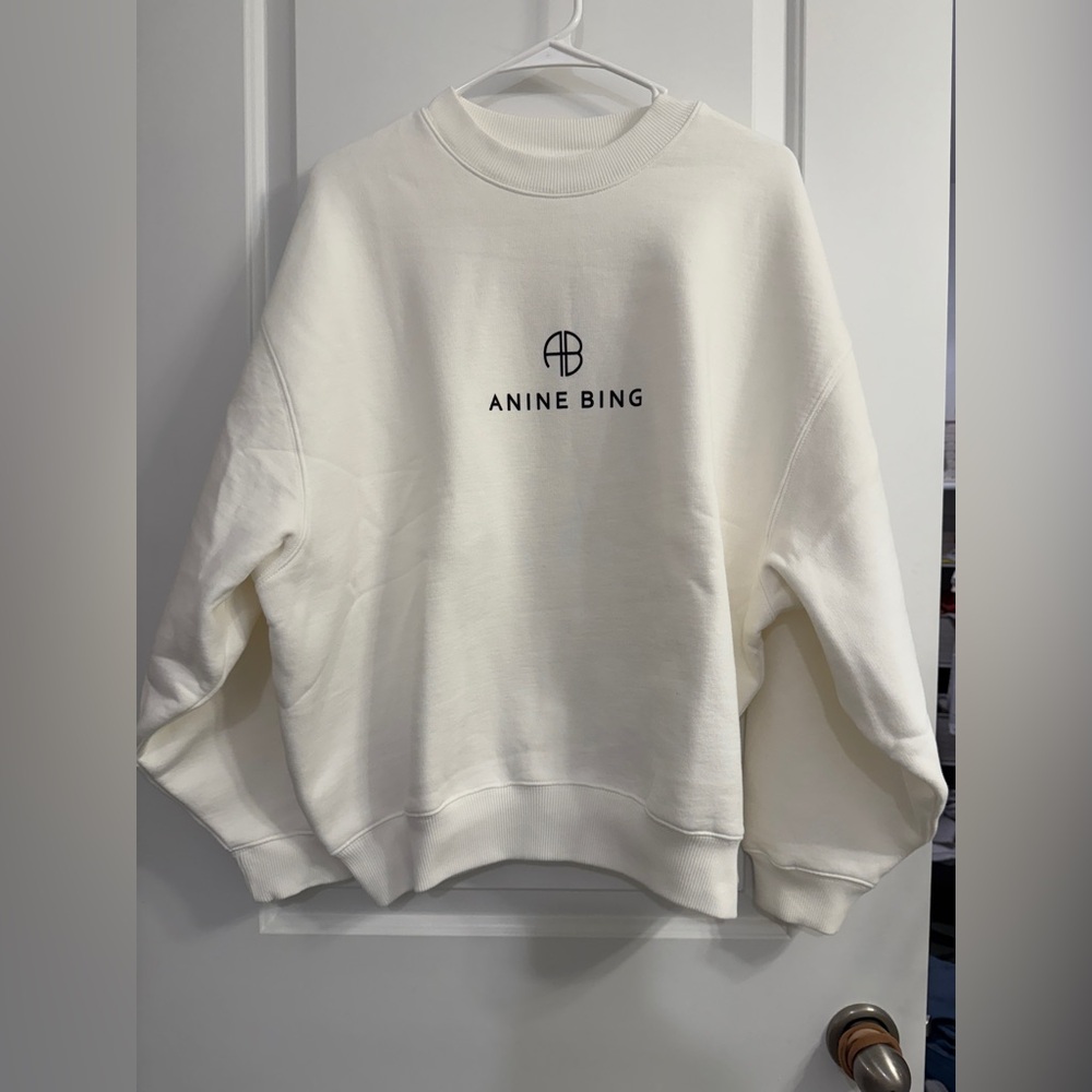 NWT ANINE BING 	Jaci Sweatshirt Monogram - Ivory size medium